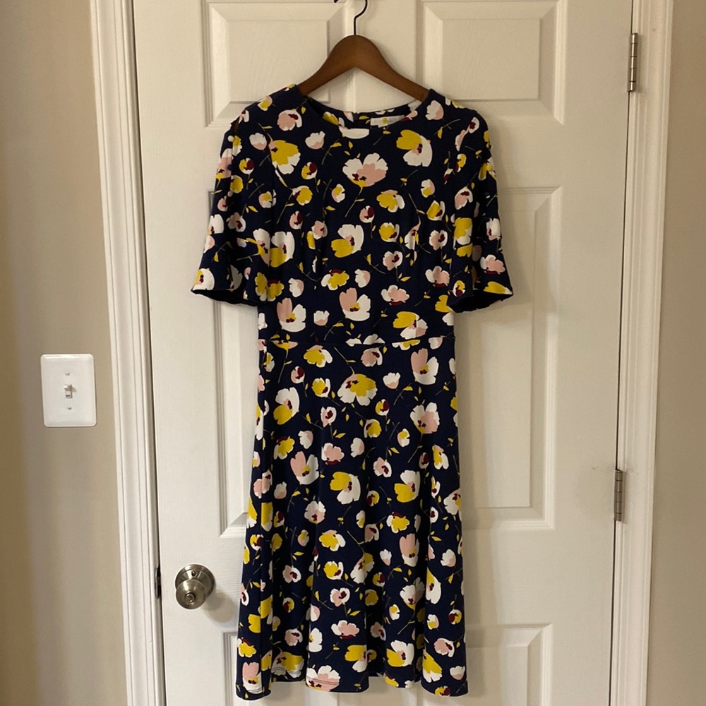 Pretty springtime Boden dress